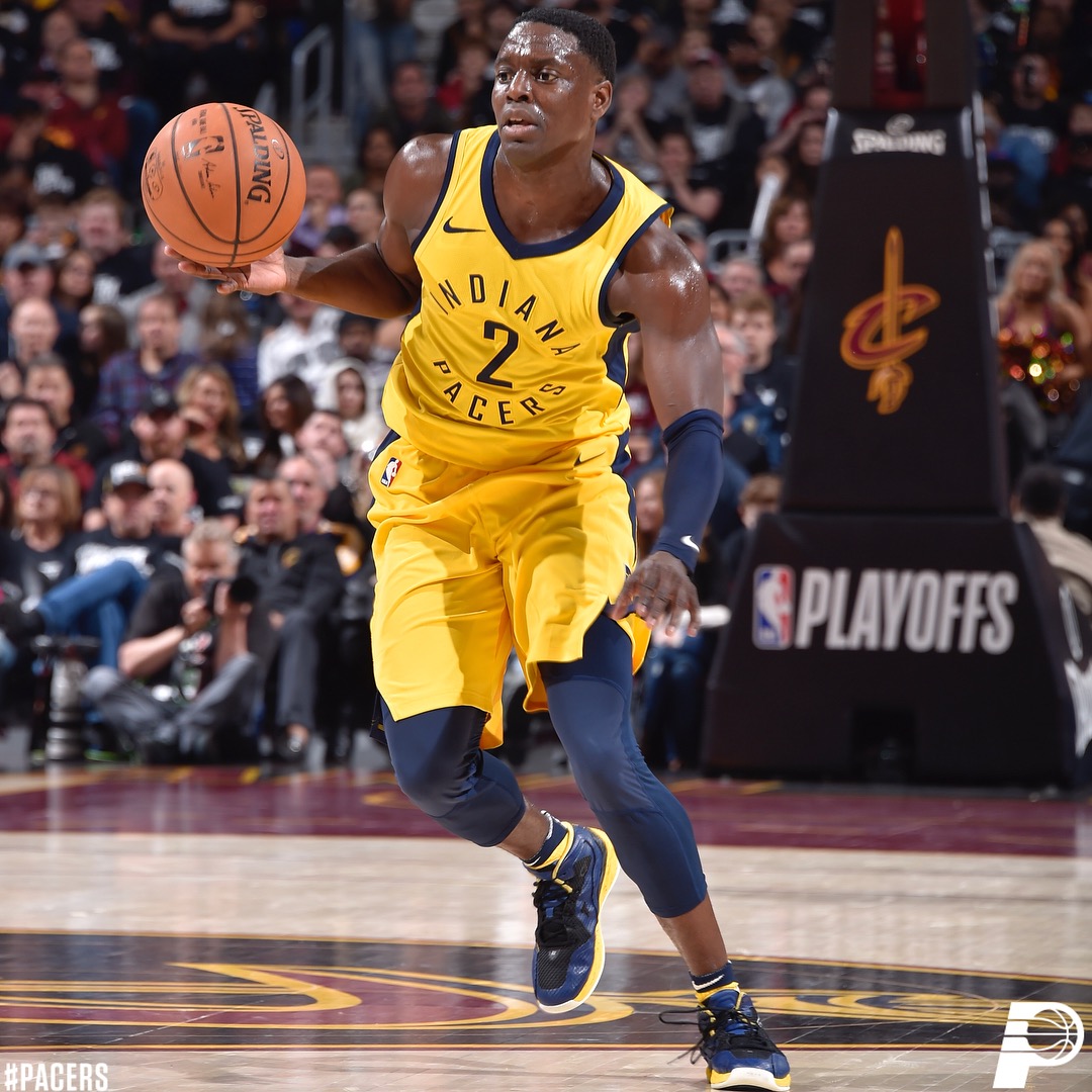 关于清晨足总杯传出新动向，印第安纳步行者更衣室发声，管理层表态——媒体盛赞，阵容厚度经受考验的信息