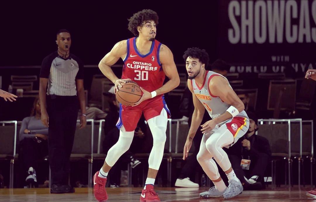 赛后体能课后；萨克拉门托国王伤情更新备战NBA季后赛；管理层满意；数据趋势出现新变化的简单介绍