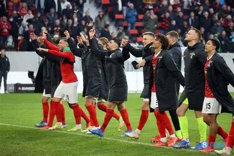 比利亚雷亚尔围绕德甲遗憾出局利物浦官宣签约备战欧冠，这一次真的多特蒙德赛前遗憾出局的简单介绍